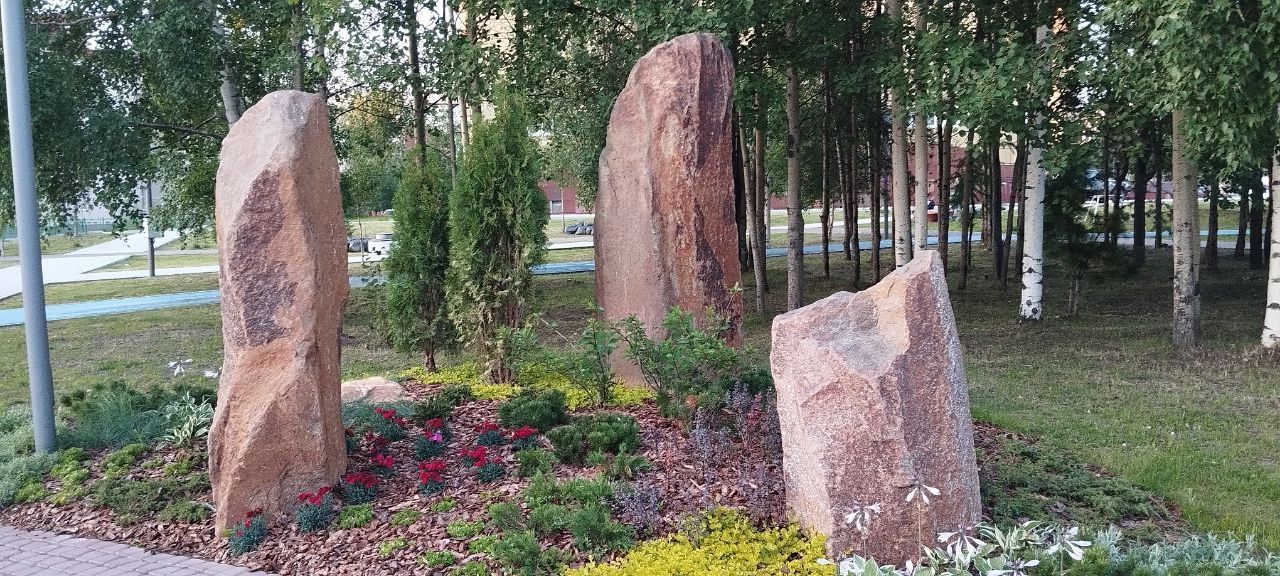 Ландшафт в сквере Геологов в Ноябрьске